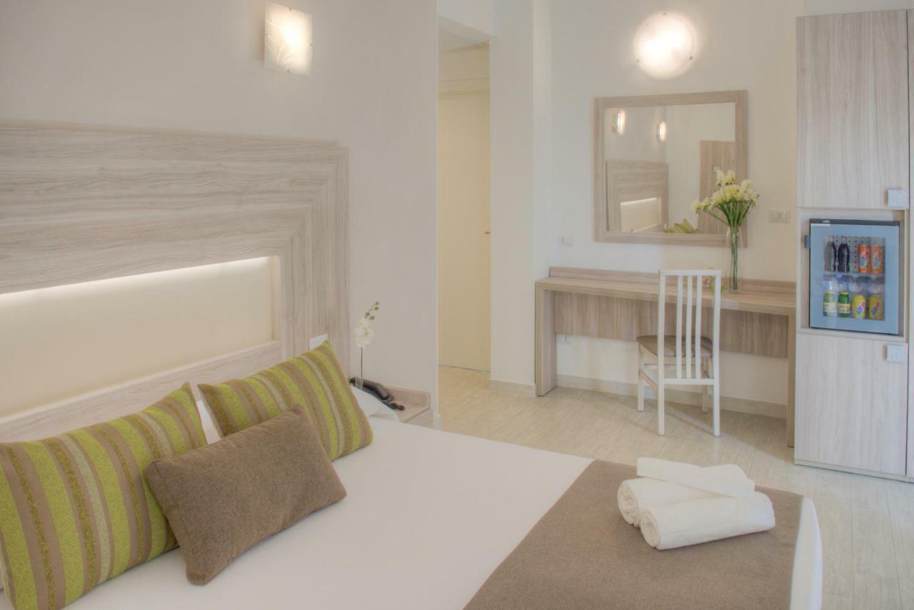 Hotel Residence La Palma Finale Ligure Exterior foto